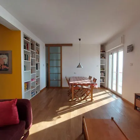 Apartament Berlam 18 *